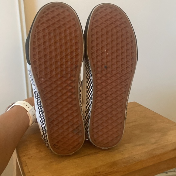 Vans High-Top Sk8-Hi Shoes - unisex (9 women’s/7.5 men’s) - Picture 6 of 8